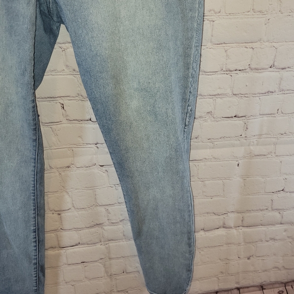 Iman Skinny Jeans - Picture 4 of 9
